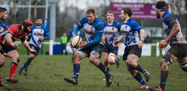 Macclesfield Blues hunting for bonus point 8 25