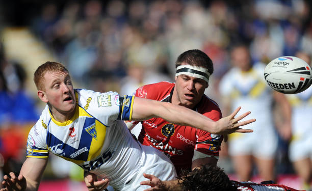 Warrington Wolves release back rower Lee Mitchell 8 663434364
